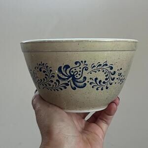 Vintage Homestead Pyrex Mixing Bowl, Speckled Beige with Blue Floral Design